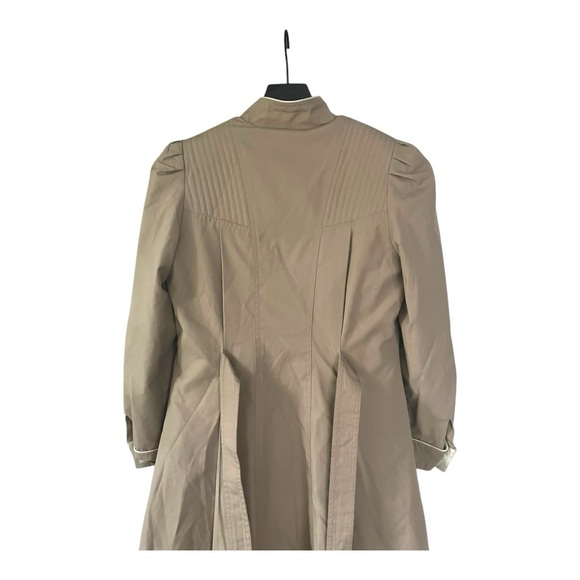 Windsor Bay Vintage 1980’s belted tan rain coat with zip out lining - Picture 10 of 16